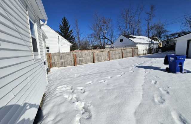 4445 East 154th Street