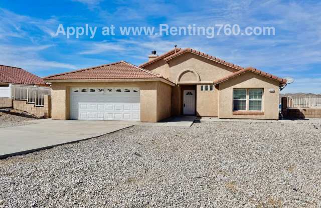 3 Bed 2 Bath Home In Copper Hills!