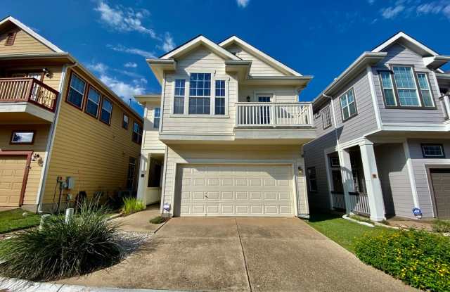 Beautiful 3 bedroom 2.5 bathroom in gated community off of Menchaca Rd!