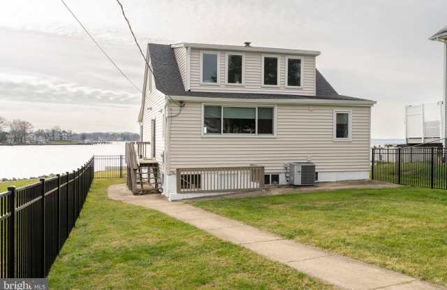 Photo of 7609 IROQUOIS Avenue