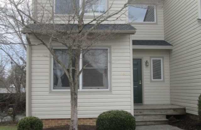 4 Bedroom 2 Bath Townhouse