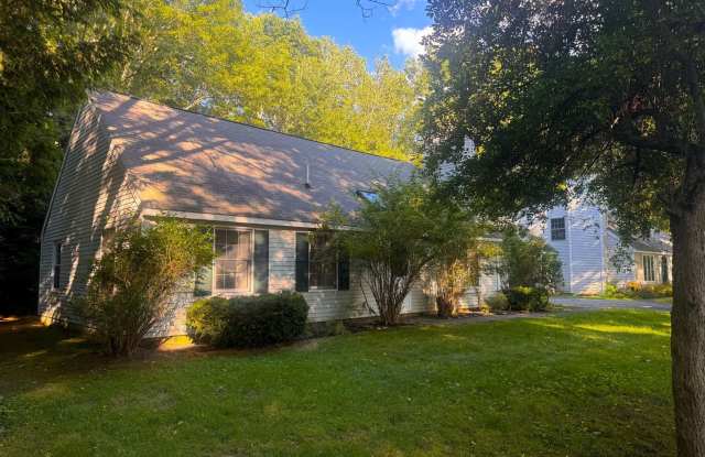 Photo of 4 BEDROOM CONDO BRUNSWICK ME