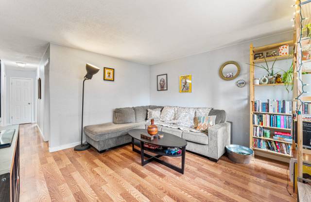 2241 Dexter Drive - 4Unit 4