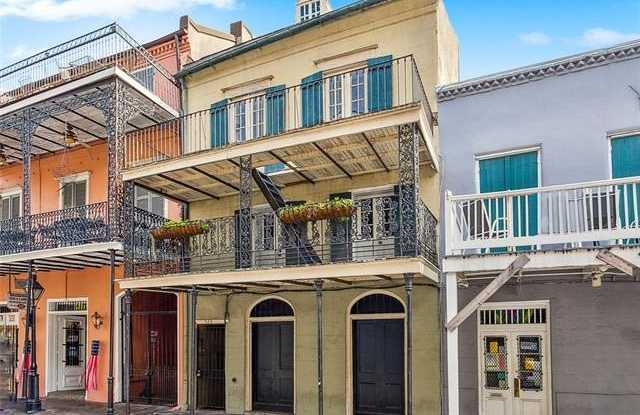 523 ST PHILIP Street