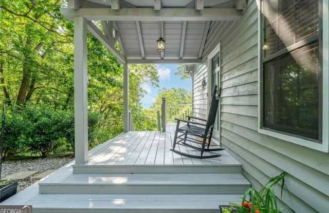 Photo of 579 Galaxy Way NE