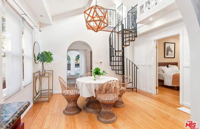 1147 Wilcox Pl unit: A