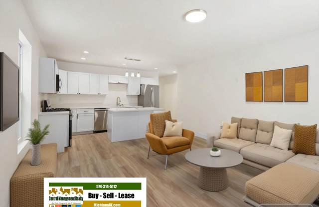 Newer construction! 3 bedroom 2 bath duplex near DT South Bend IN