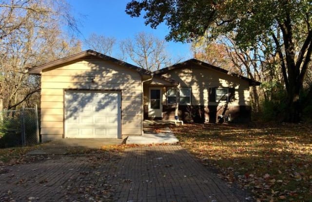 8618 East 32nd Street - 8618 East 32nd Street, Kansas City, MO 64129