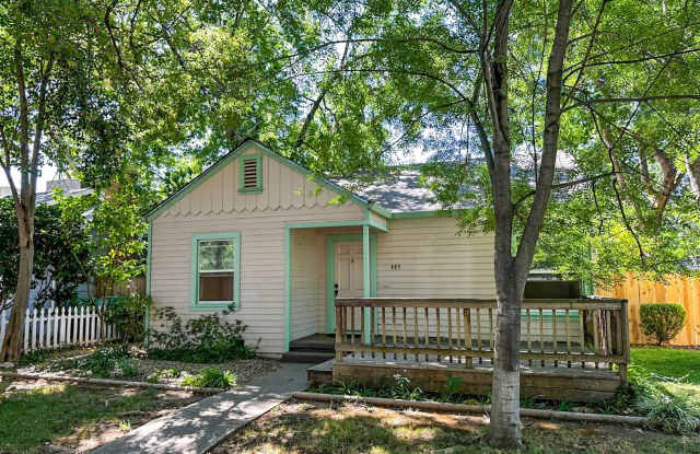5 Bedroom Home for Rent in Chico CA | Bonus Suite, Large Yard, Near Downtown & Bidwell Park