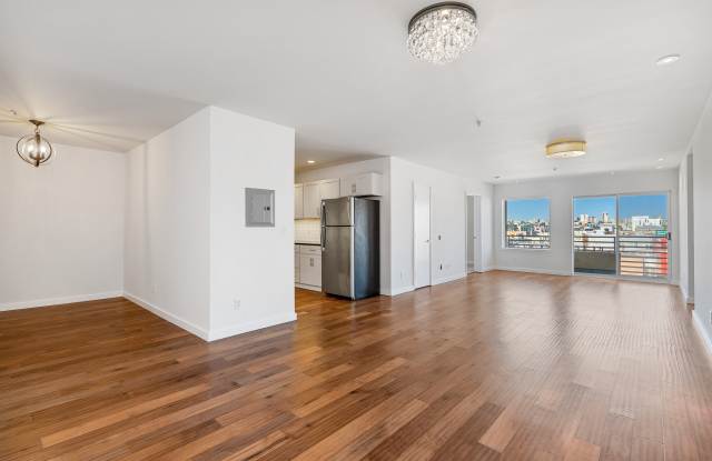 Photo of 2208 Mission Street