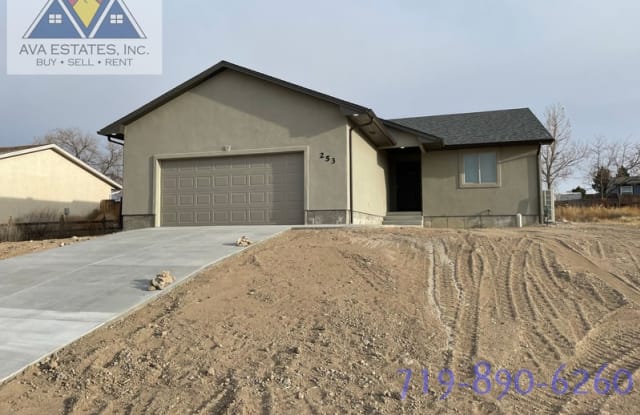 253 W Laurue Pl - 253 West Laurue Place, Pueblo West, CO 81007