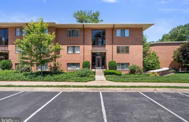 10320 ROCKVILLE PIKE