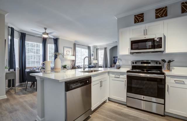 Avana Thornton Station