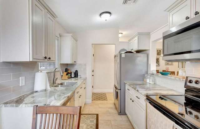 11901 Sturbridge Lane