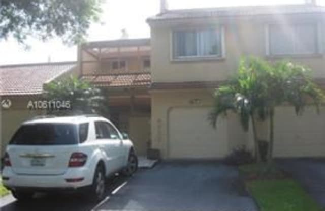 Townhomes Of Doral - 4630 Northwest 102nd Place, Doral, FL 33178