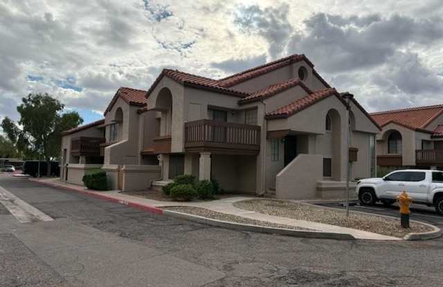 839 S Westwood unit: Apt 184