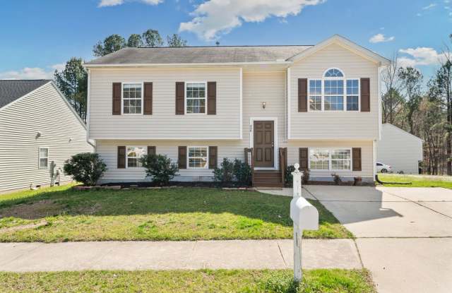 Renovated Split-Level Home in Hope Valley Farms
