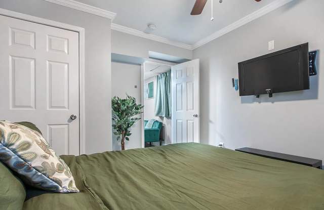 1006 Westmont Road Southwest