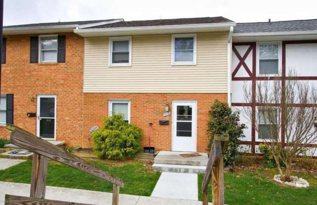 3 Bedroom 3.5 Bath Townhouse