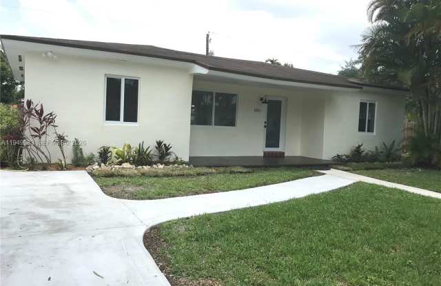 Photo of 6851 SW 48th Ter