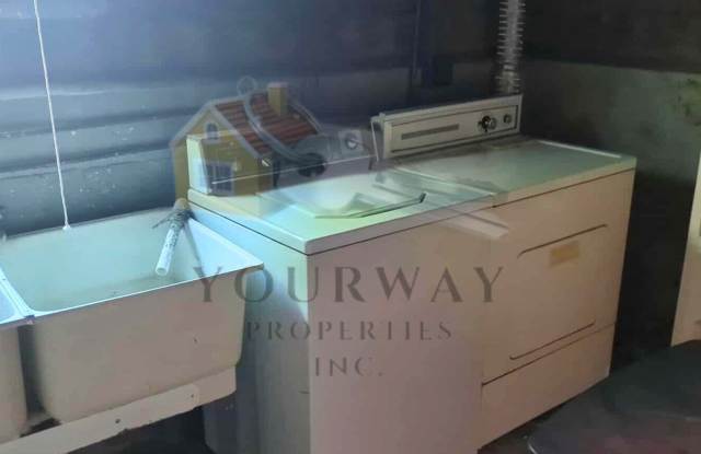 363-365 Avis Street - 363