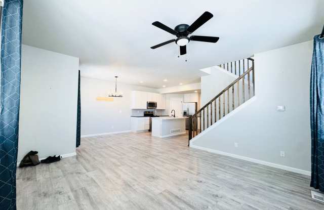 Beautiful 3 bedroom 3.5 bath Townhome Minutes from Downtown Johnstown