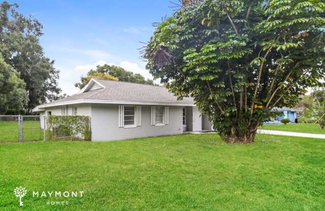 1305 East Bay Street