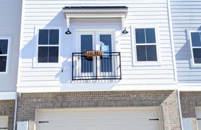 Luxury Town Home - Williamson County - End Unit
