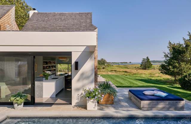960 Springs Fireplace Road