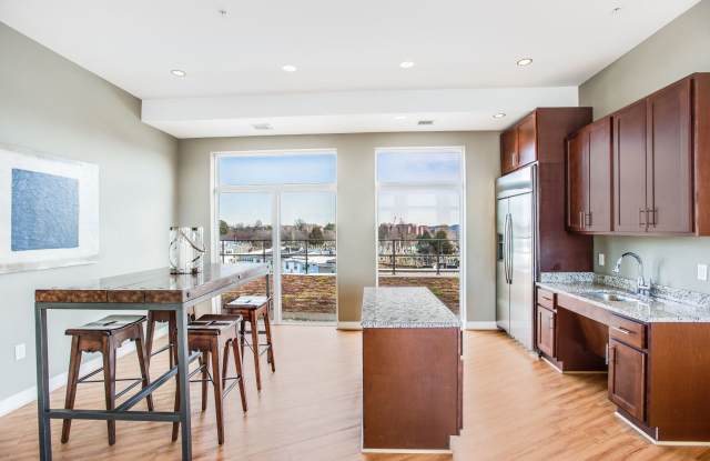 Photo of 1600 Pennsylvania Ave SE