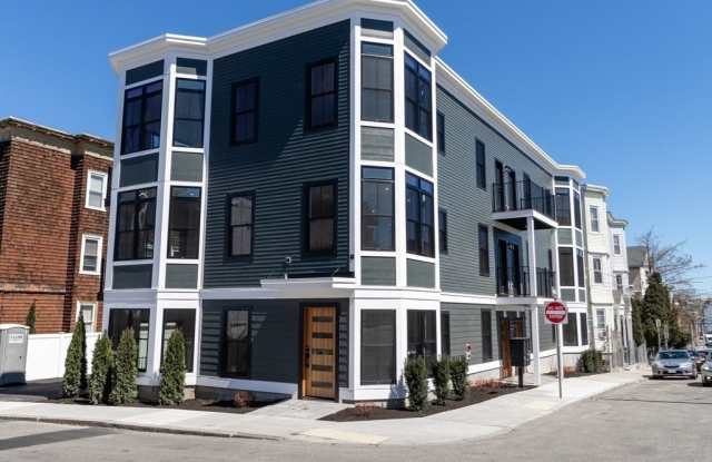 30 Clifton St