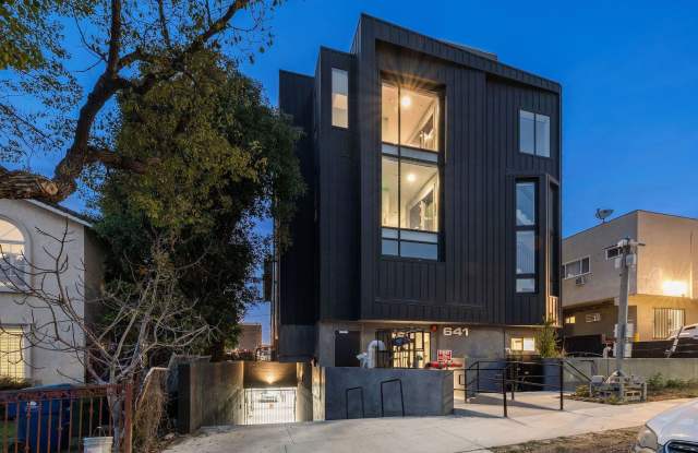 Brand New Building featuring 1  2 bedroom Flats  Townhomes!