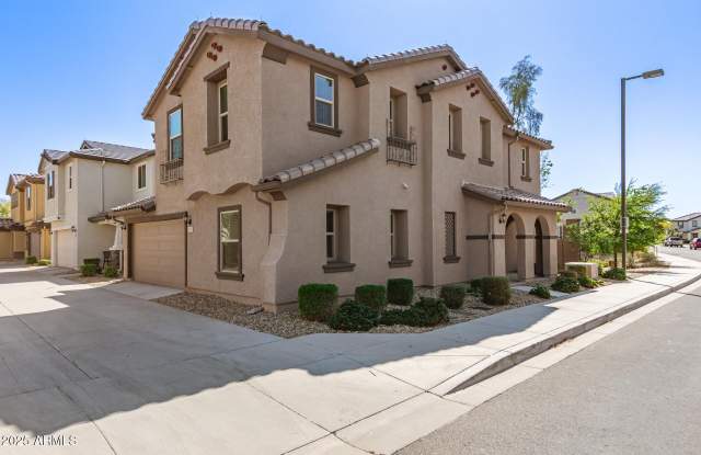 16355 W LATHAM Street