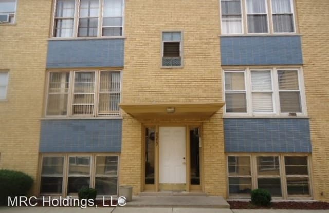 9215 S Cottage Grove Ave Unit 2E - 9215 South Cottage Grove Avenue, Chicago, IL 60619