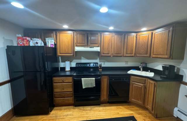 Photo of Spacious Farmhouse-Style 2-Bedroom Apartment in Haverhill, MA!