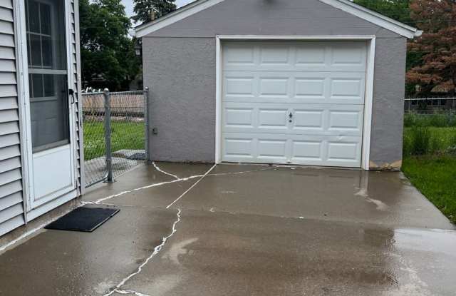 2 Bed/1 Bath Rental Home!