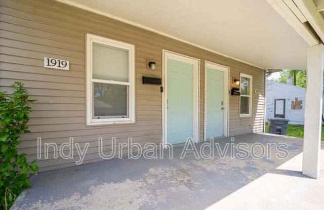 1919 Houston Street -