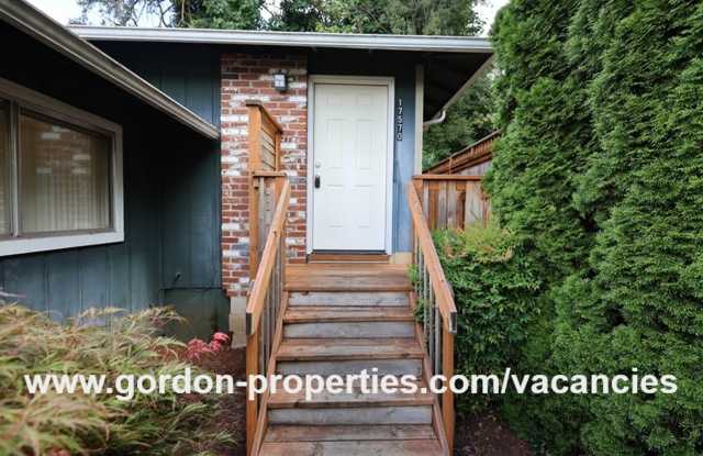 Photo of Webster Rd - Gladstone 2 bedroom duplex