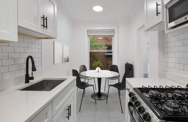 Photo of The Onyx on Sheridan