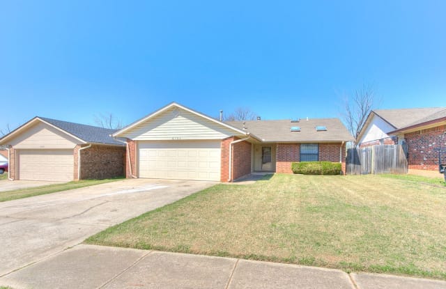 8701 Cedar Ridge Dr - 8701 Cedarridge Drive, Midwest City, OK 73110