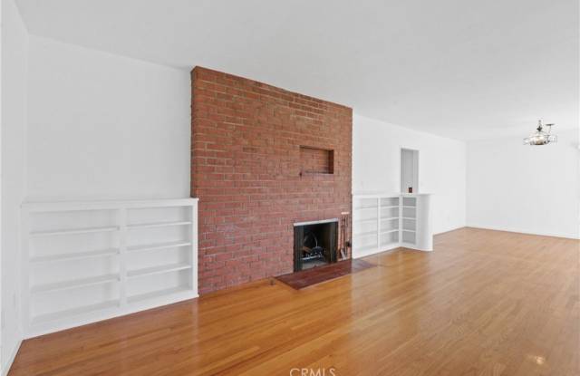 1320 Valle Vista Drive