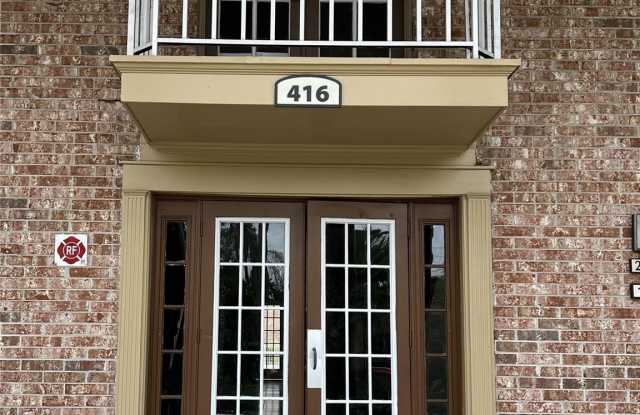 416 BANYON TREE CIRCLE