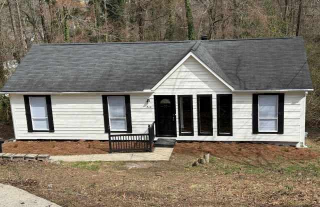 Huffman Area: Updated 1296 Sqft Home 3 Bedrooms / 2 Bath with Fireplace