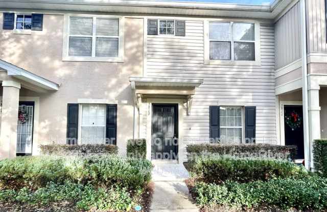 5813 Fishhawk Ridge Dr