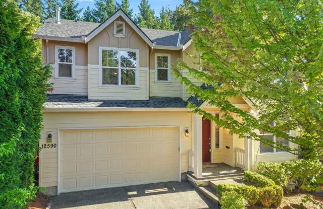 Spacious 5-Bed Bethany Home with Solar, A/C & Private Wooded Setting — Available Now!