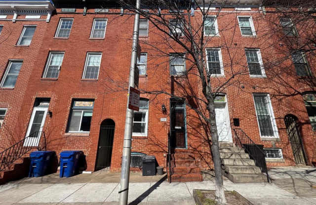2008 E LOMBARD ST