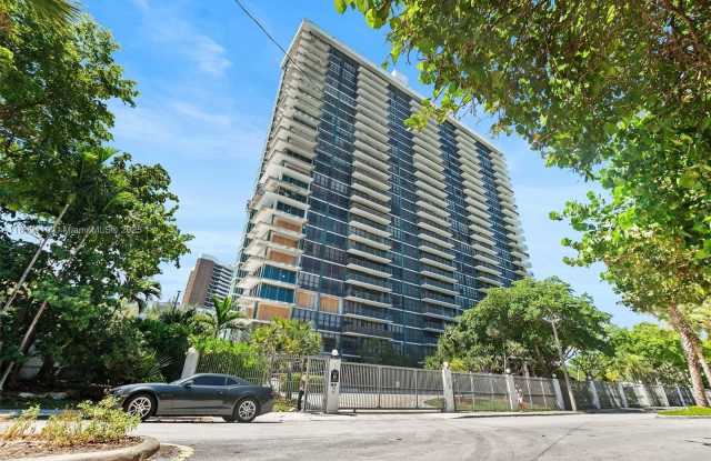 Photo of 780 NE 69th St