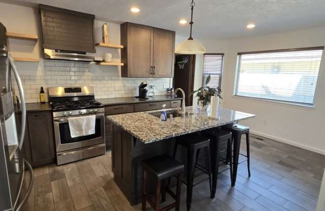 1048 Monte Largo Drive Northeast