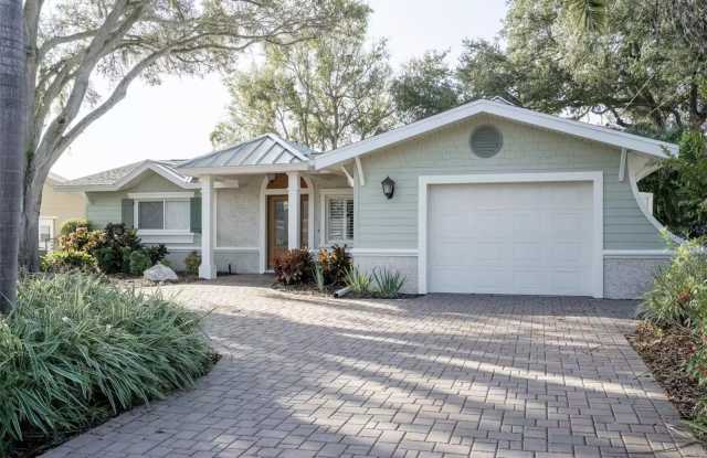 378 WESTWINDS Drive