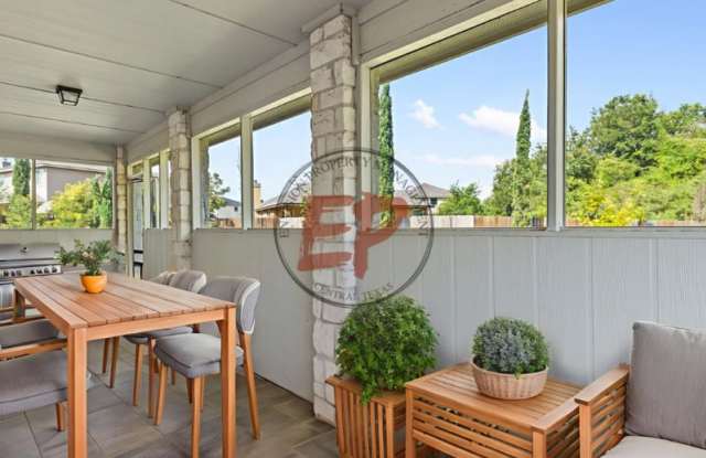 6505 Vista View Drive